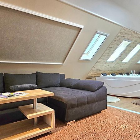 Apartman Siesta Buek - Buekfuerdo Εξωτερικό φωτογραφία