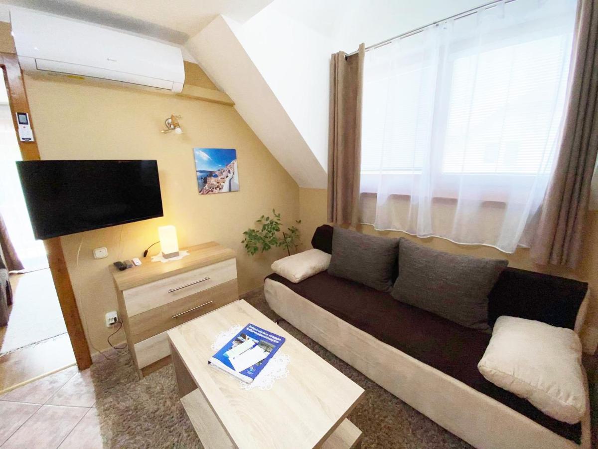 Apartman Siesta Buek - Buekfuerdo Εξωτερικό φωτογραφία