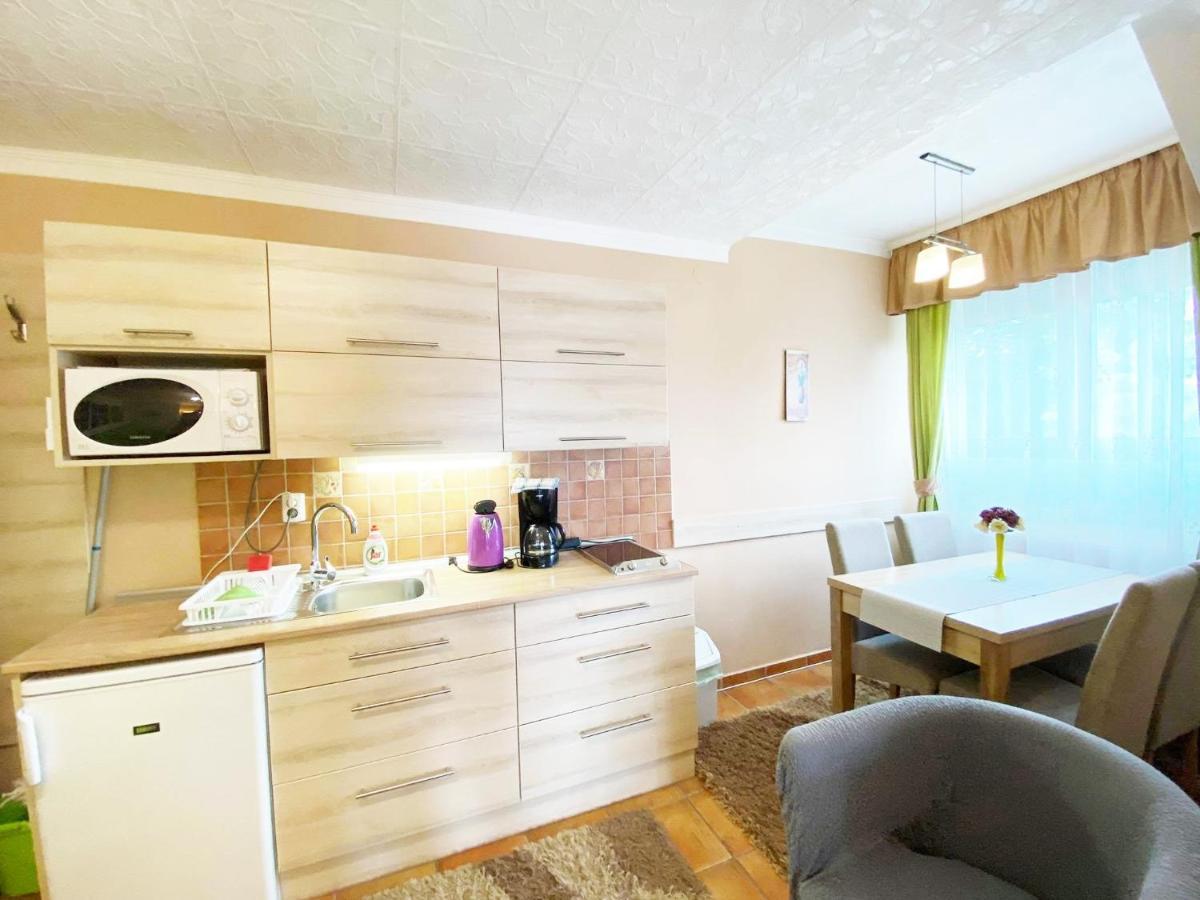 Apartman Siesta Buek - Buekfuerdo Εξωτερικό φωτογραφία