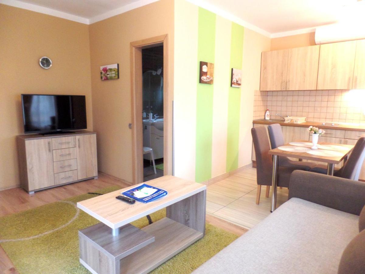 Apartman Siesta Buek - Buekfuerdo Εξωτερικό φωτογραφία