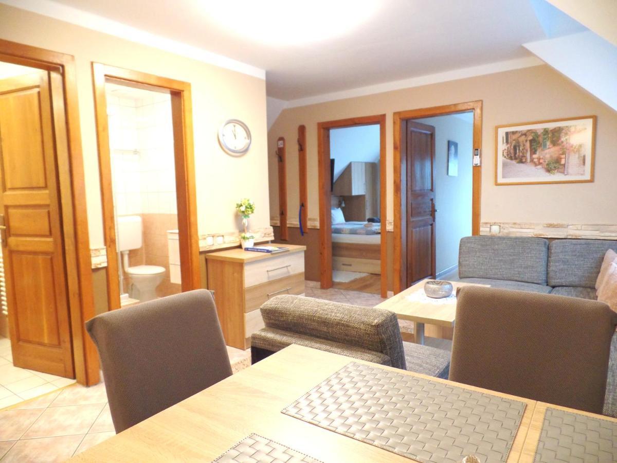 Apartman Siesta Buek - Buekfuerdo Εξωτερικό φωτογραφία