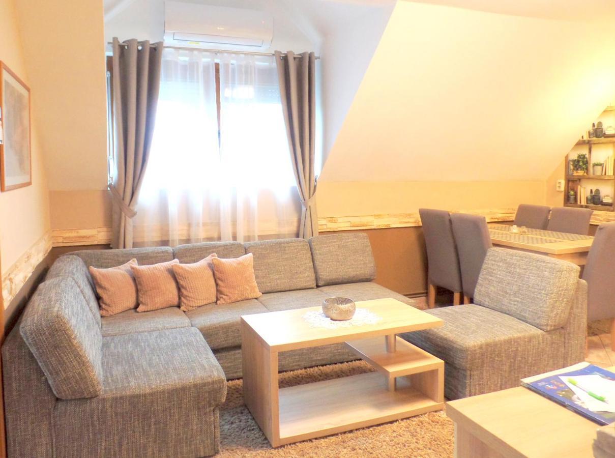 Apartman Siesta Buek - Buekfuerdo Εξωτερικό φωτογραφία