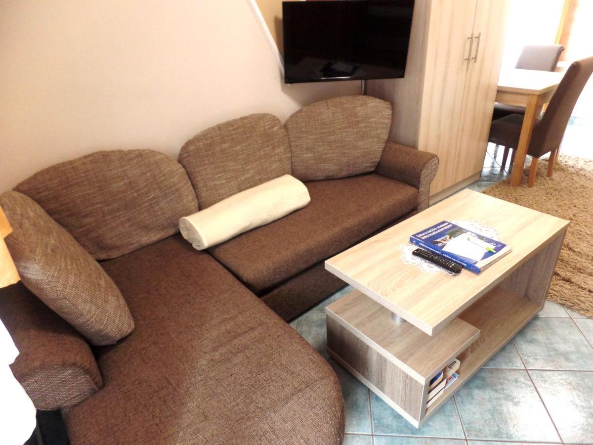 Apartman Siesta Buek - Buekfuerdo Εξωτερικό φωτογραφία