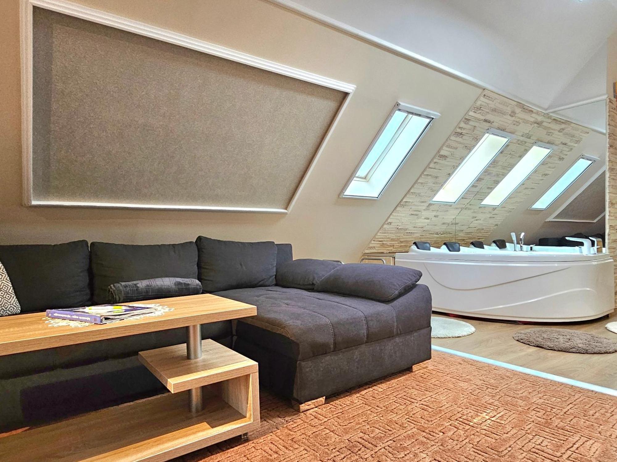Apartman Siesta Buek - Buekfuerdo Εξωτερικό φωτογραφία