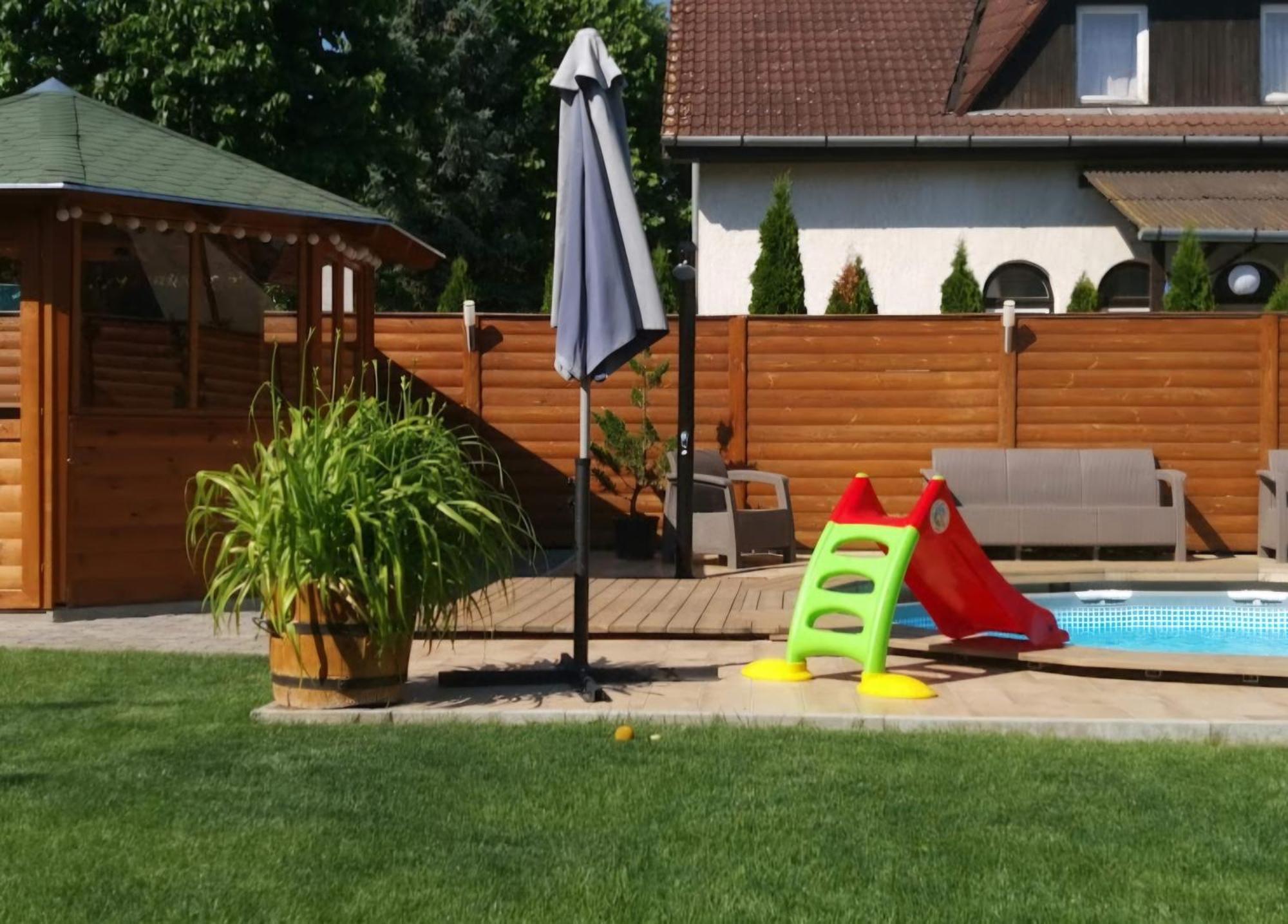 Apartman Siesta Buek - Buekfuerdo Εξωτερικό φωτογραφία