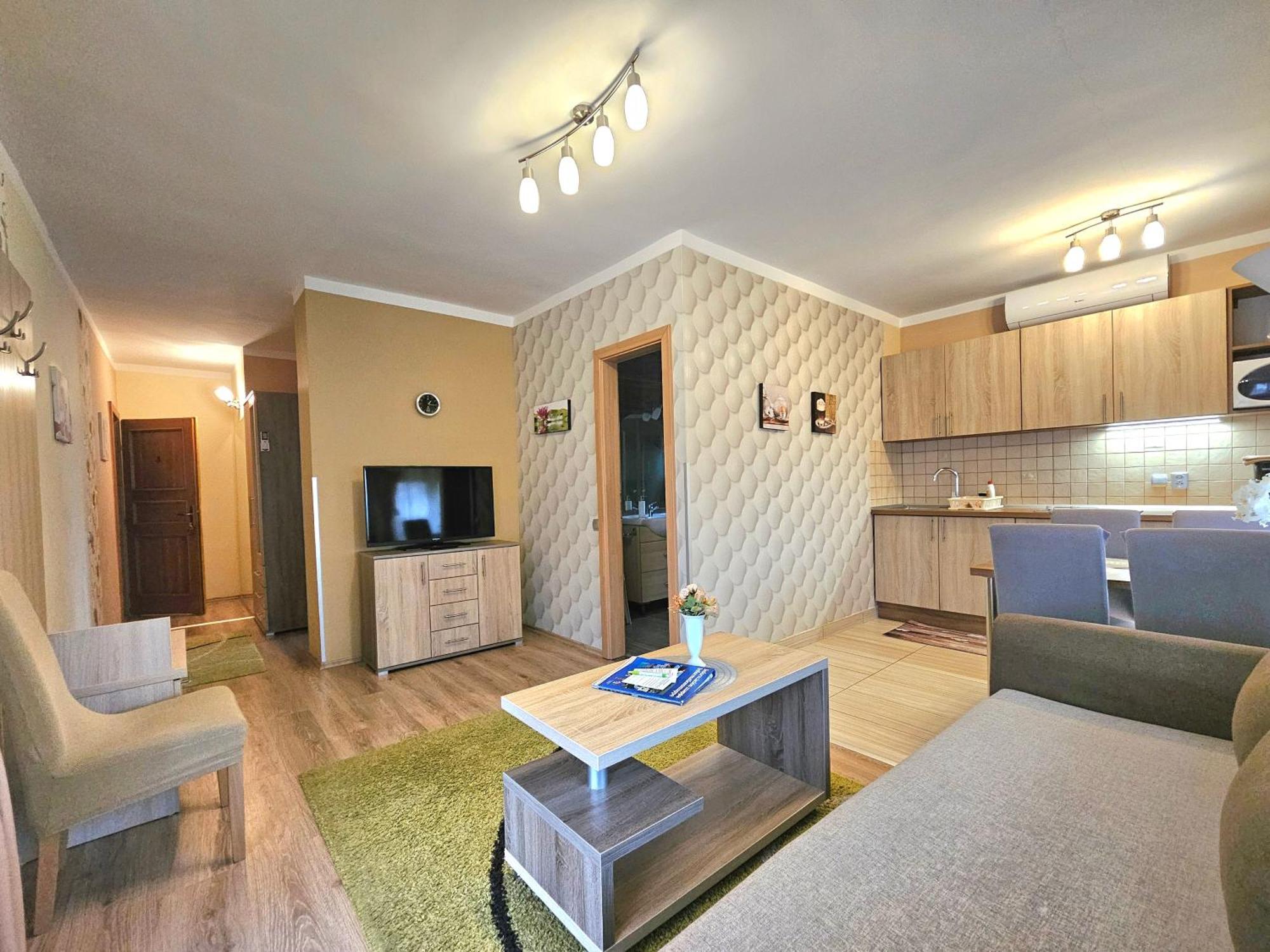 Apartman Siesta Buek - Buekfuerdo Εξωτερικό φωτογραφία