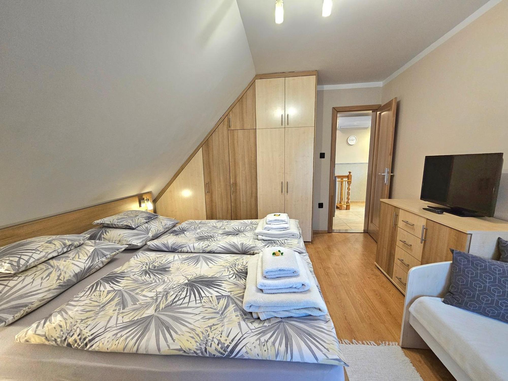 Apartman Siesta Buek - Buekfuerdo Εξωτερικό φωτογραφία