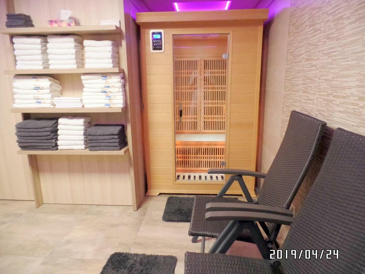 Apartman Siesta Buek - Buekfuerdo Εξωτερικό φωτογραφία